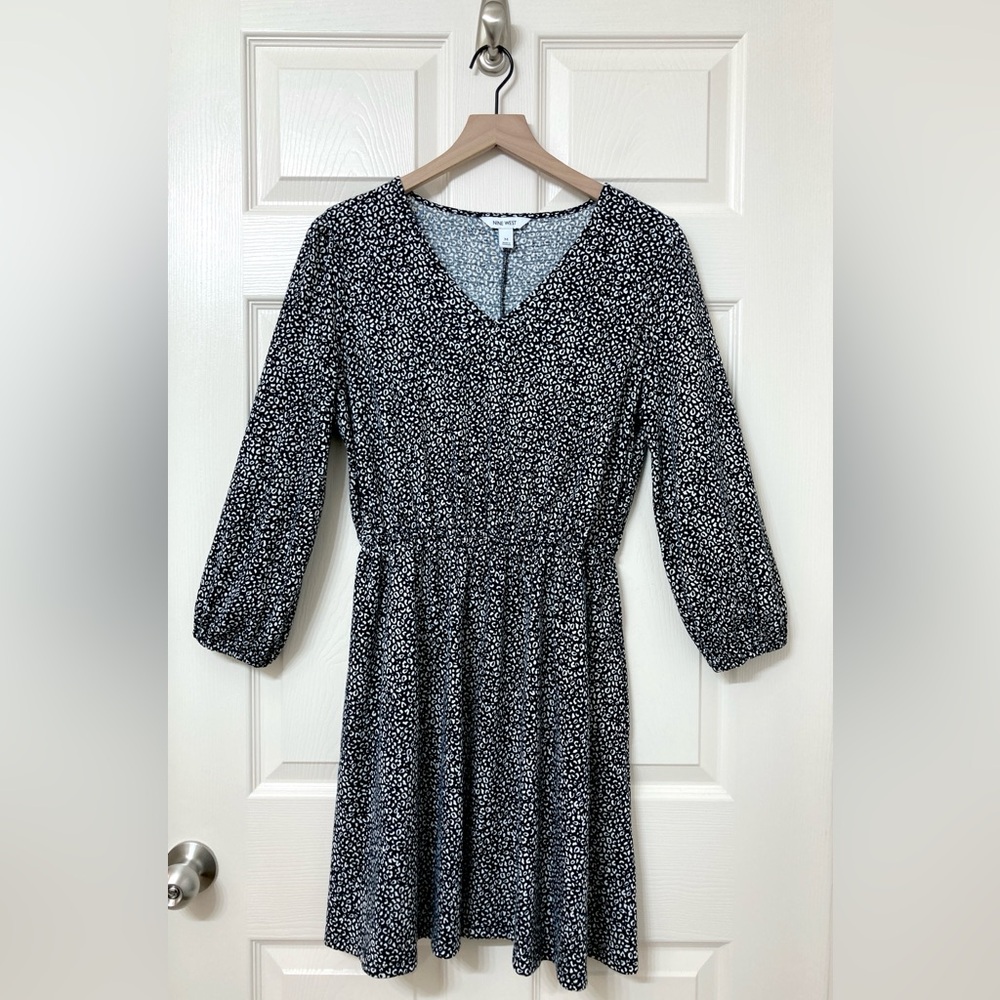 Nine West Black V Neck A-line Mini Dress with Pockets Medium Vacation Summer